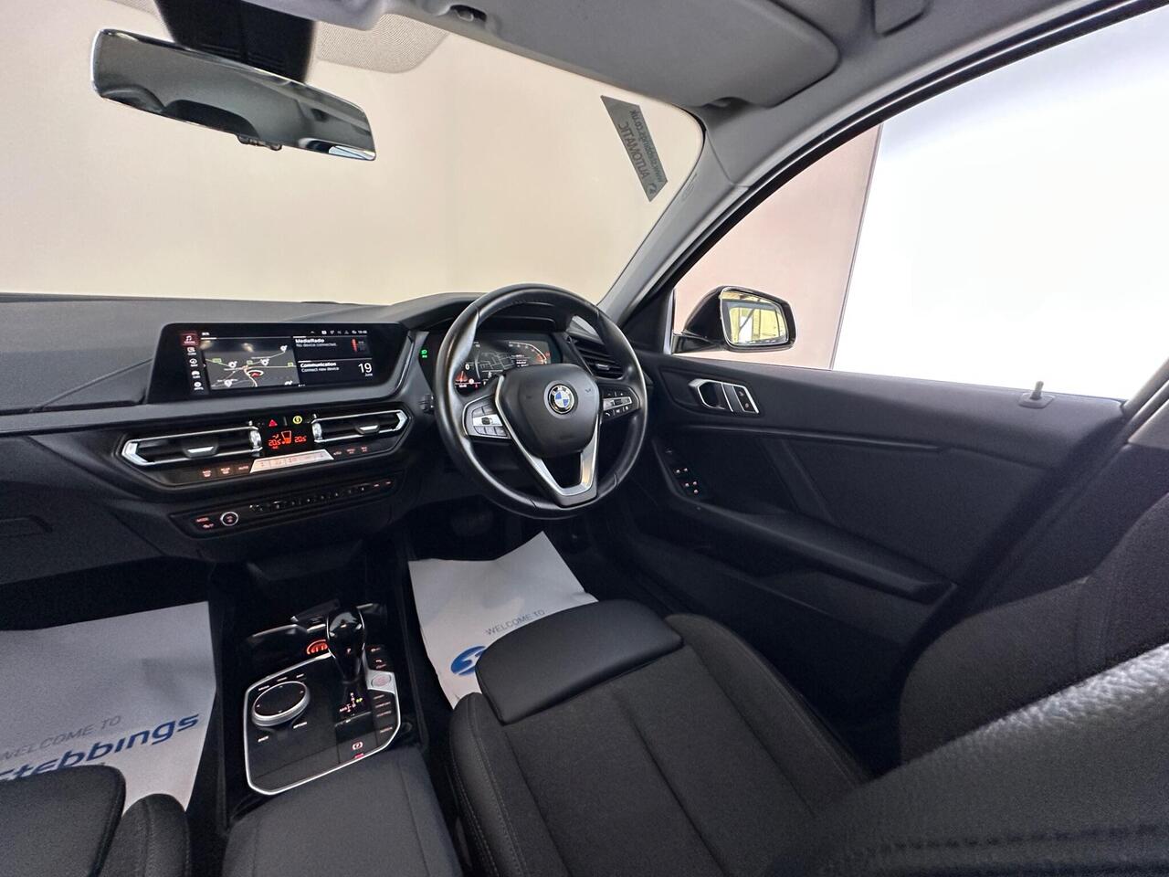 BMW 1 Series HT71AVC