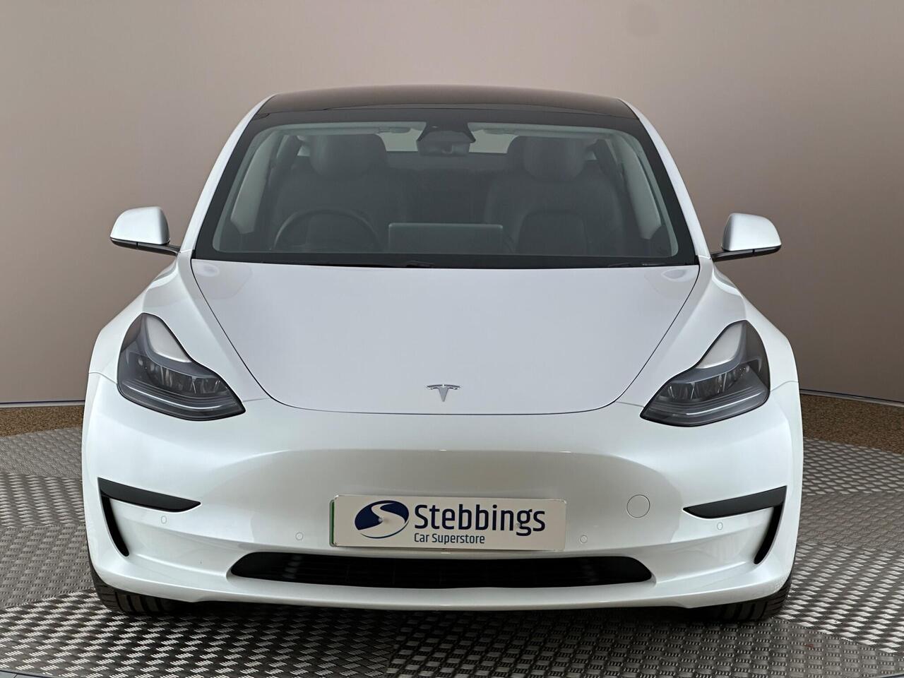 Tesla Model 3 AF72VLG