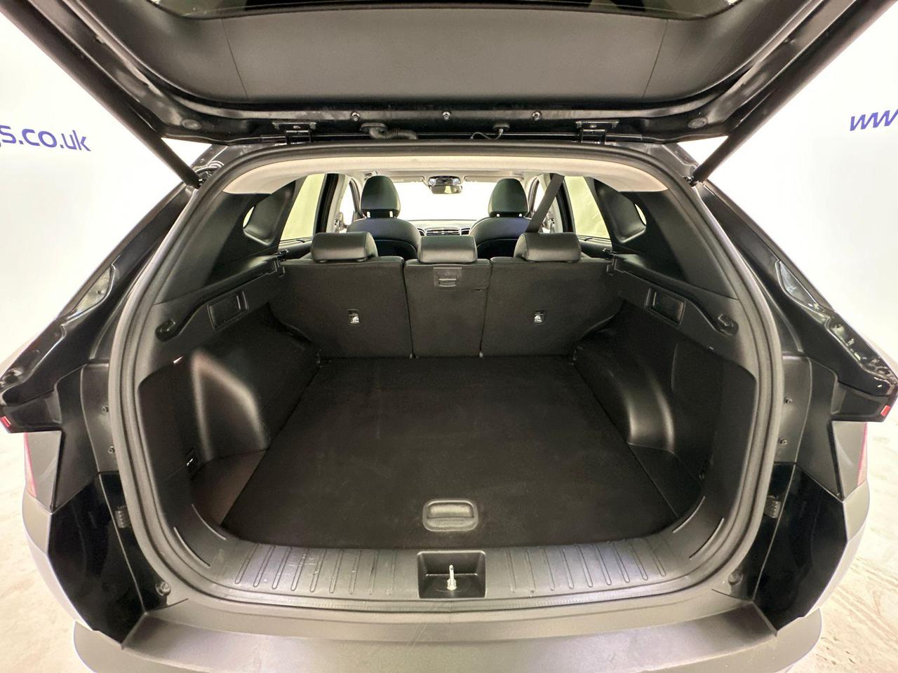 Hyundai TUCSON DU72AUV