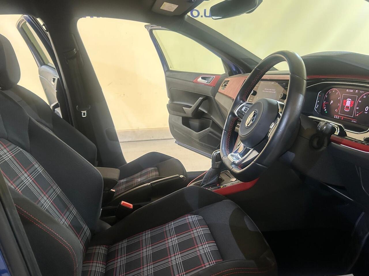 Volkswagen Polo VK71MYO