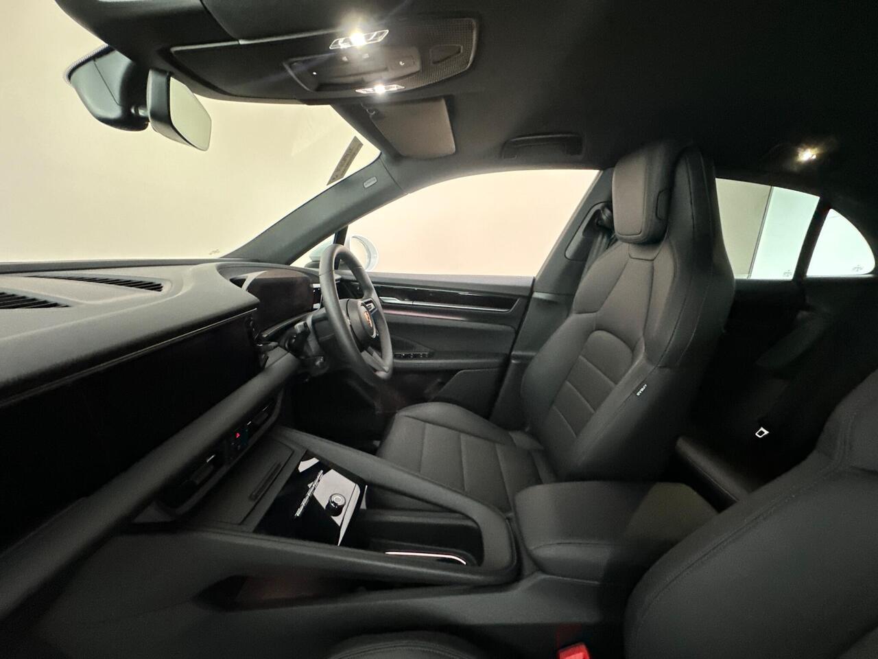 Porsche Macan FD74LXY