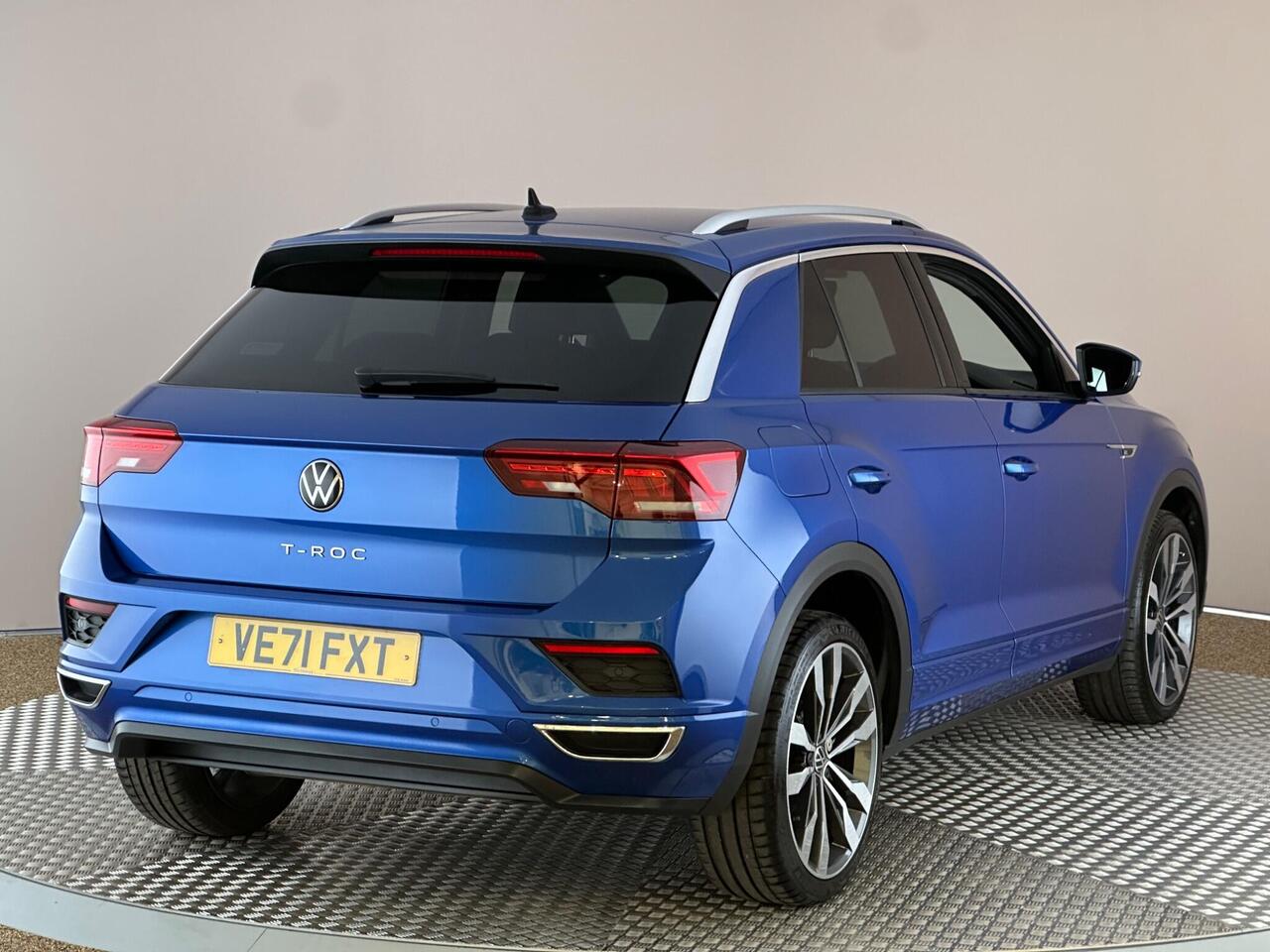 Volkswagen T-Roc VE71FXT