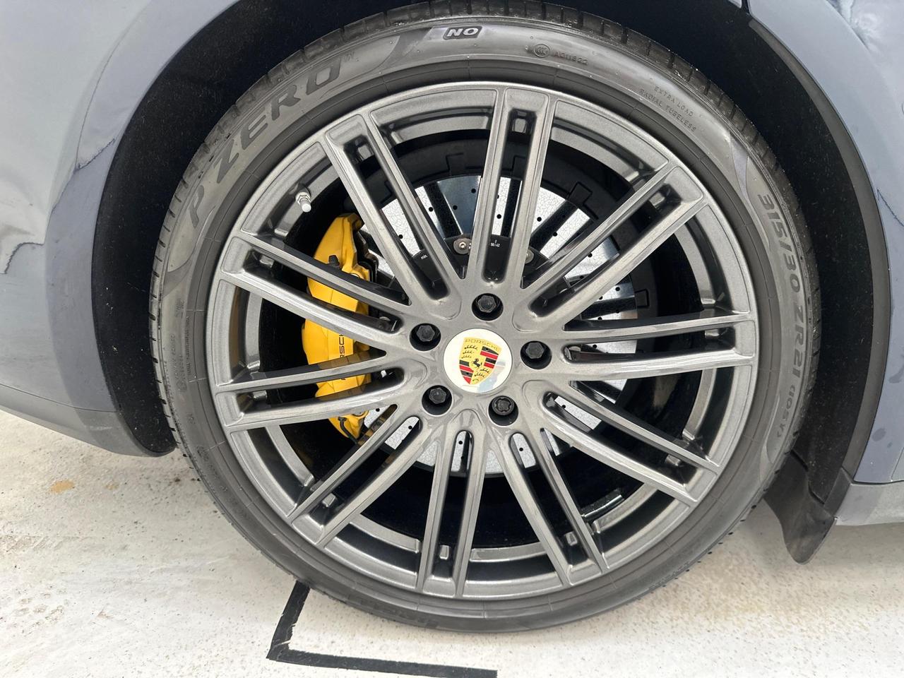 Porsche Panamera LA17VFV
