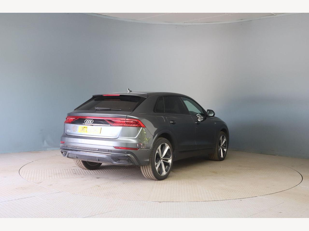 Audi Q8 DE71EBA