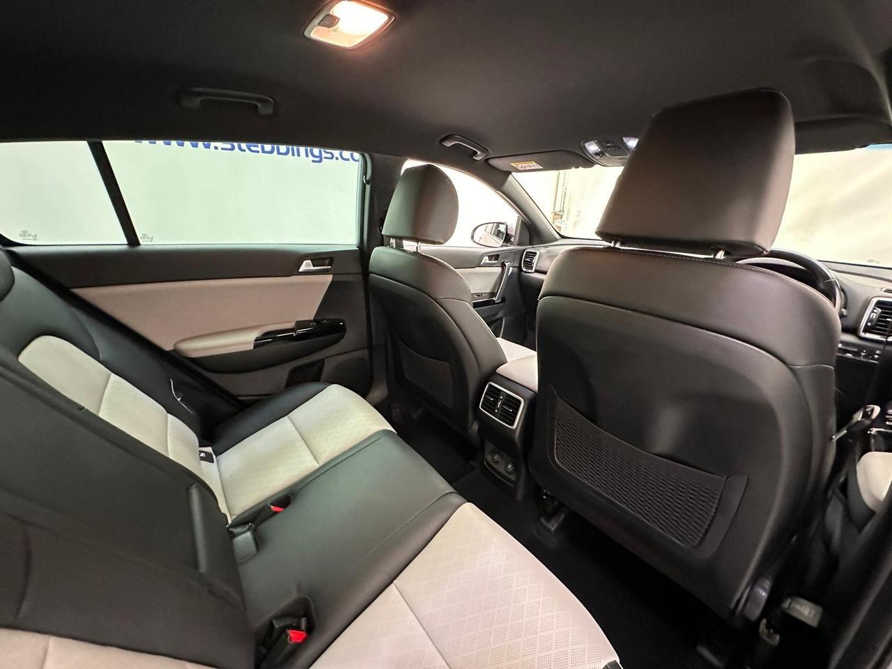 Kia Sportage AJ70VWM