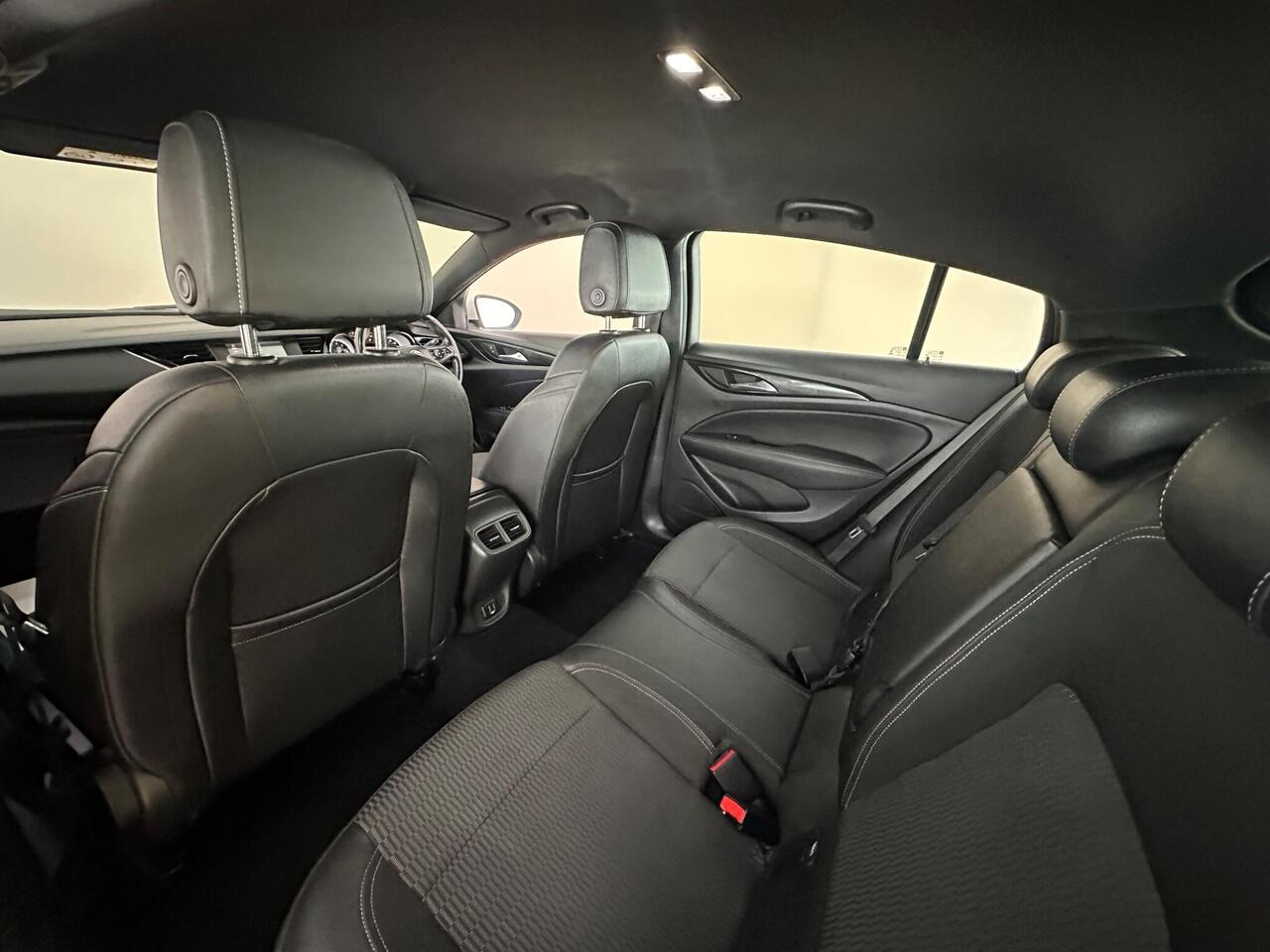 Vauxhall Insignia DS19CWU