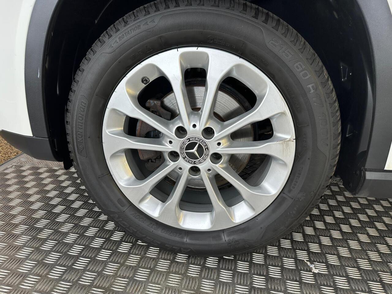 Mercedes-Benz GLA FX68VUB
