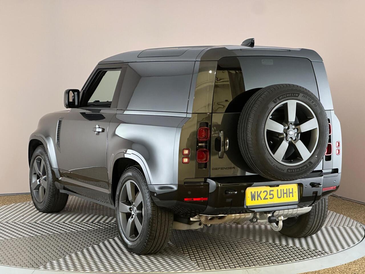 Land Rover Defender 90 WK25UHH