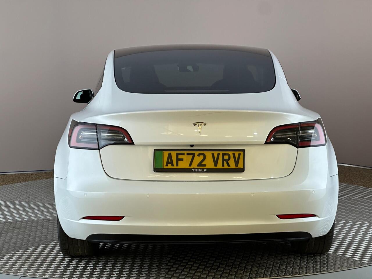Tesla Model 3 AF72VRV