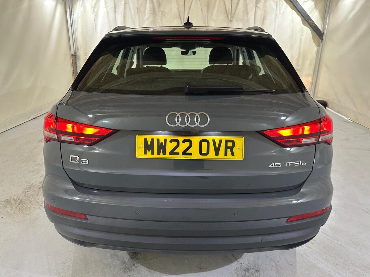 Audi Q3 MW22OVR
