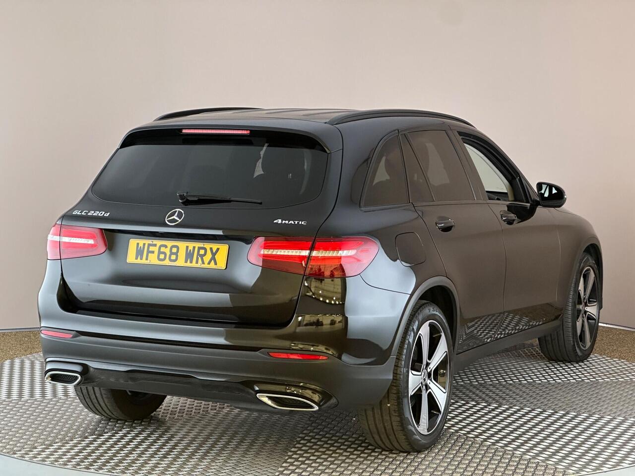 Mercedes-Benz GLC WF68WRX