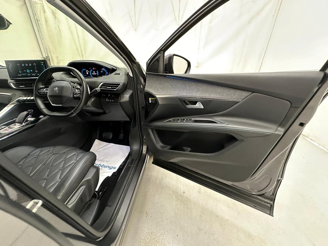 Peugeot 3008 VU71KBN