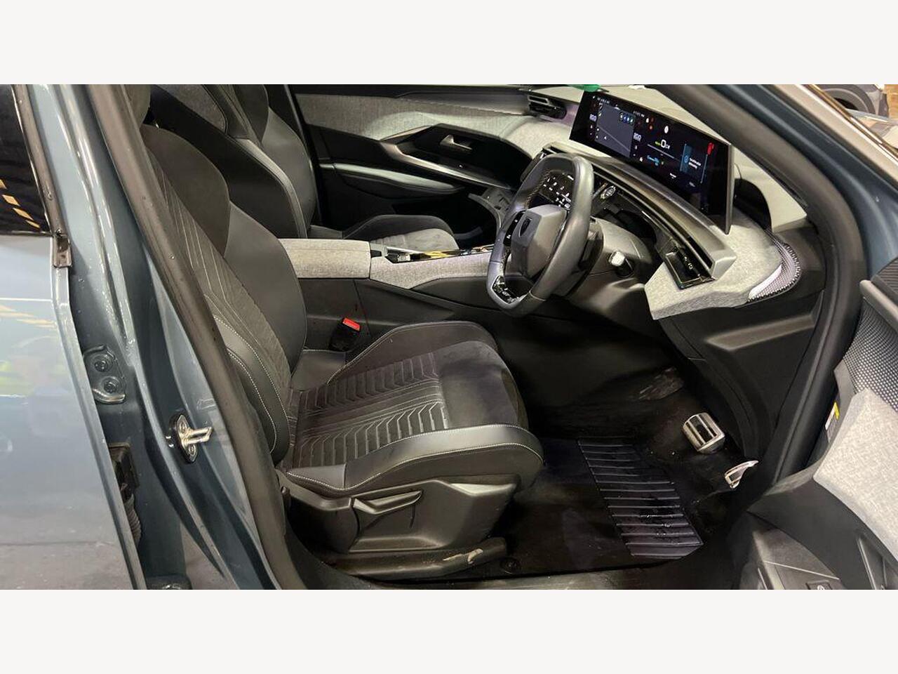 Peugeot E-5008 LM74XPA