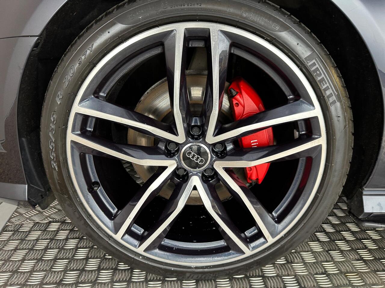 Audi A6 Avant LN66YCK