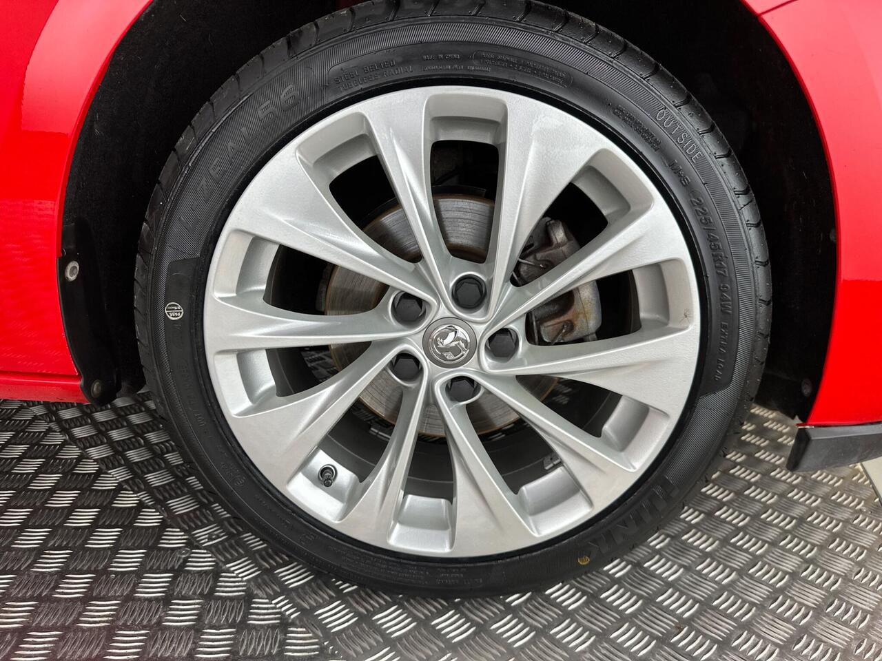 Vauxhall Astra DU19EWE