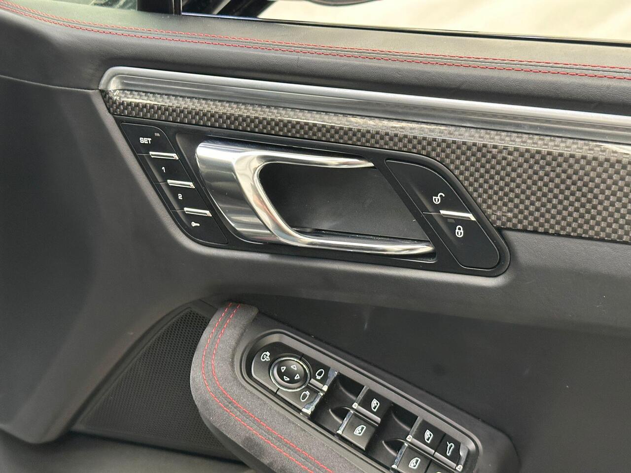 Porsche Macan WM66DZS