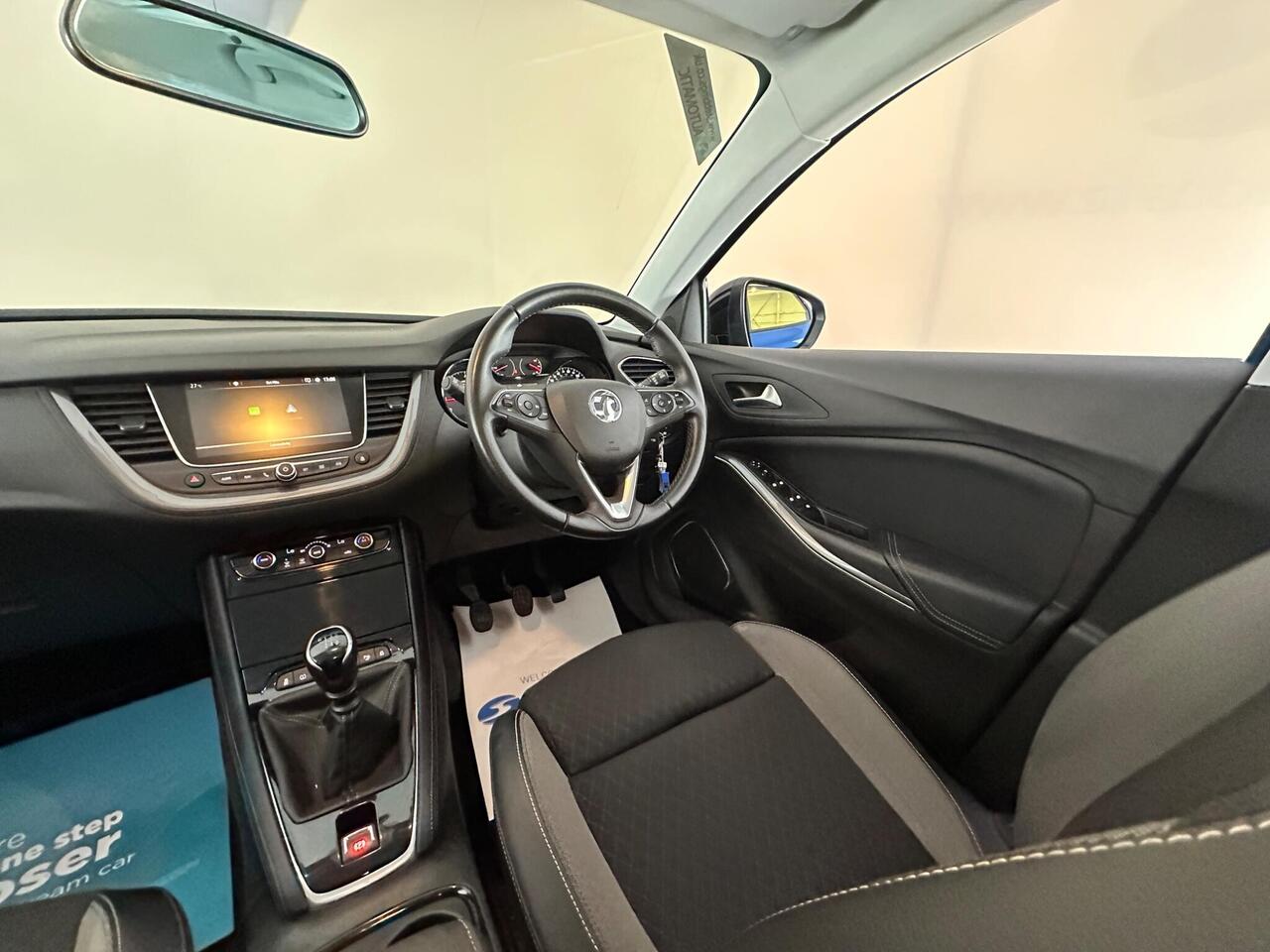 Vauxhall Grandland X DF21CBO