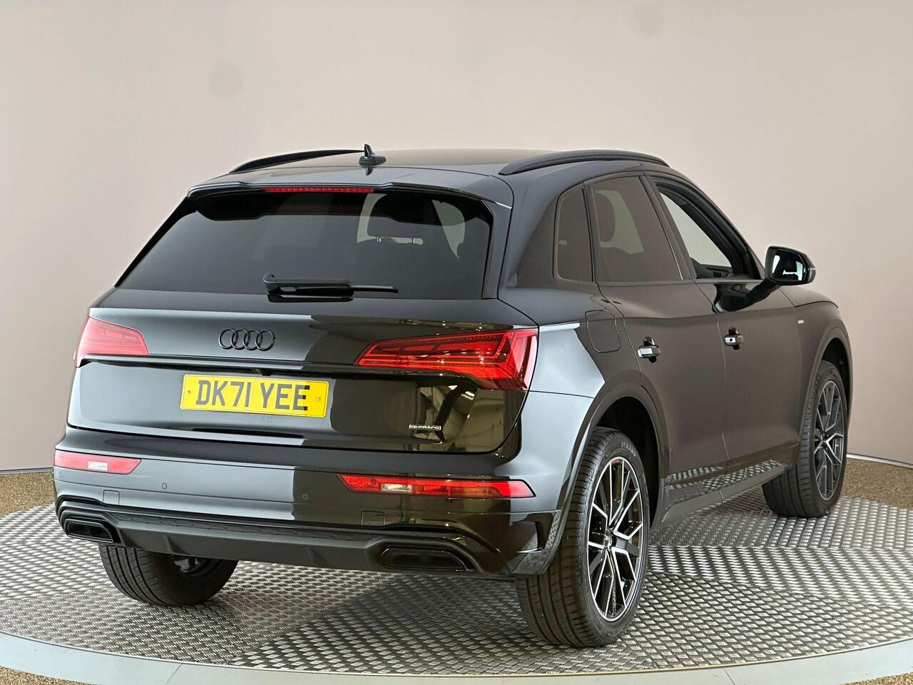 Audi Q5 DK71YEE