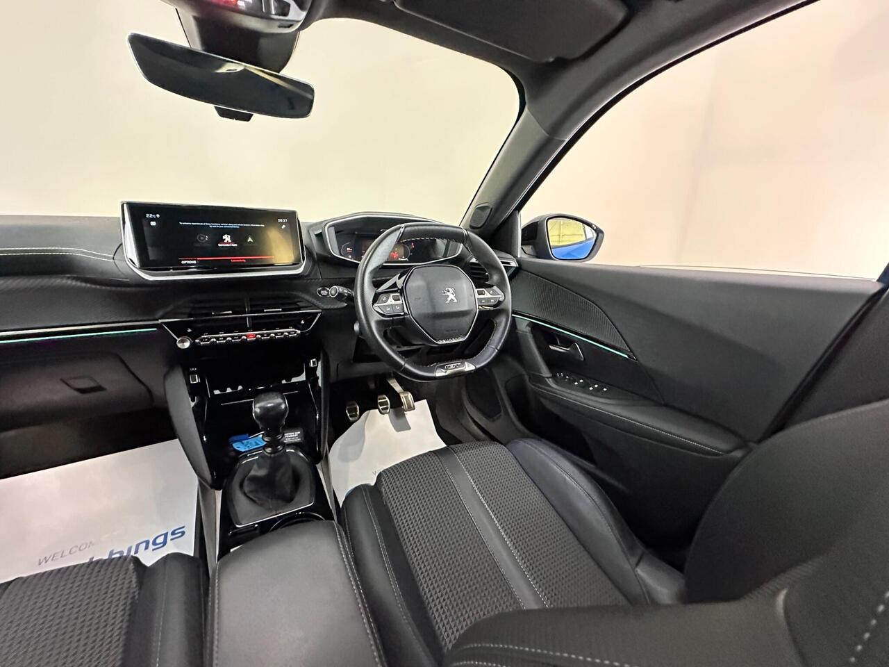 Peugeot 2008 KW72VUU