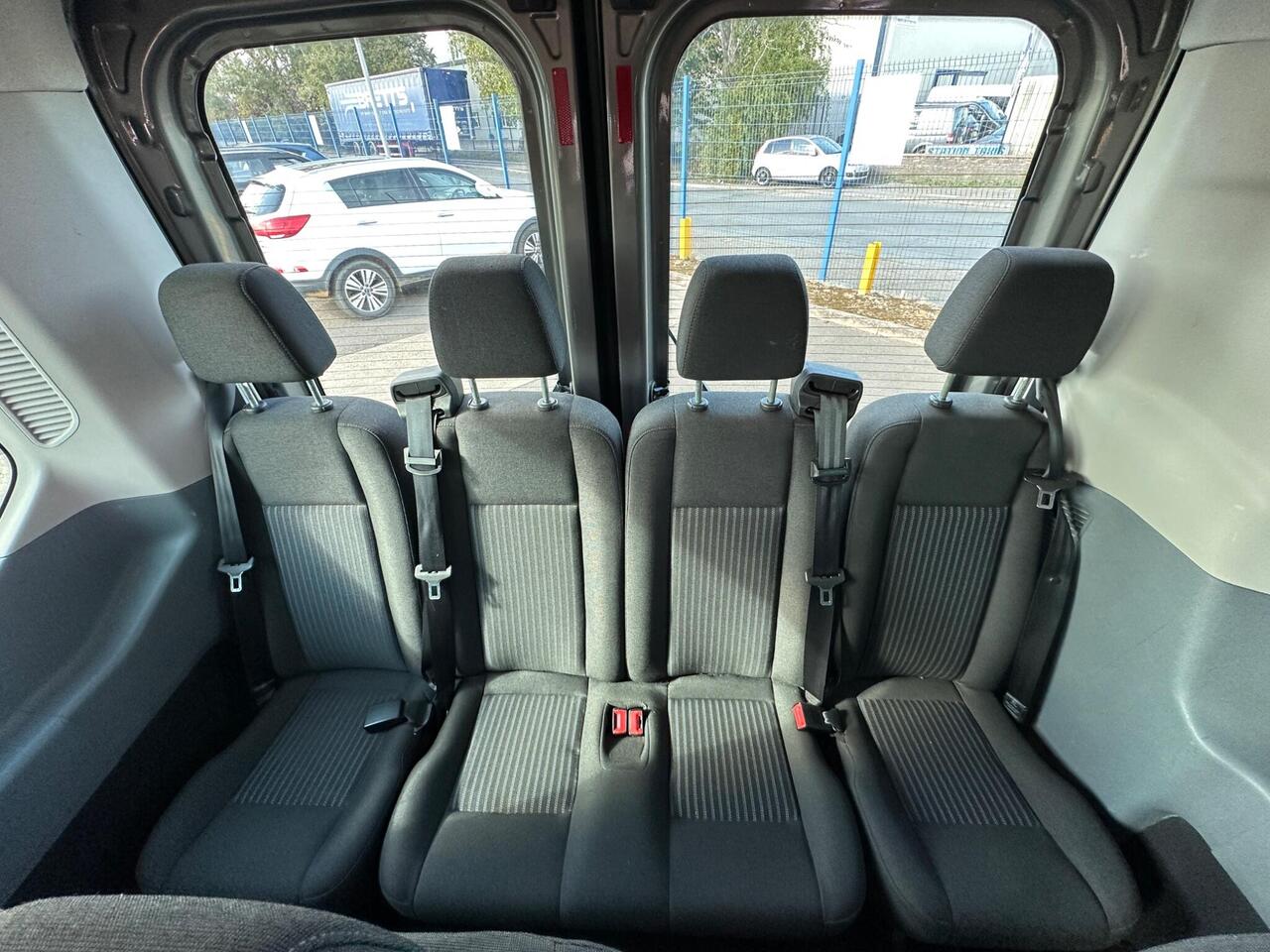 Ford Transit GX15RHU