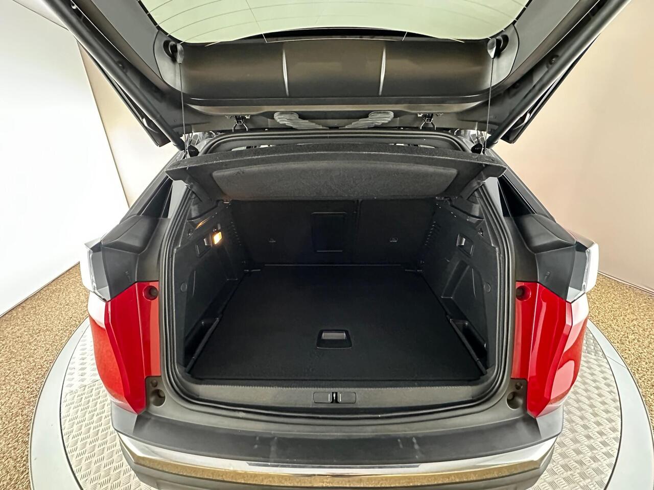 Peugeot 3008 KX21GBT