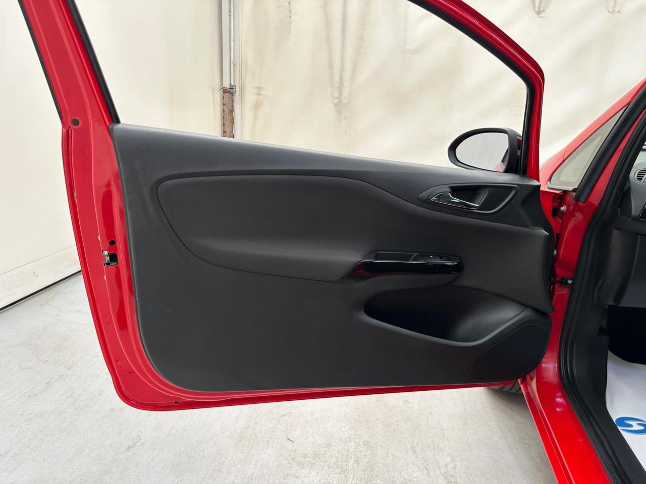 Vauxhall Corsa RE69MPF