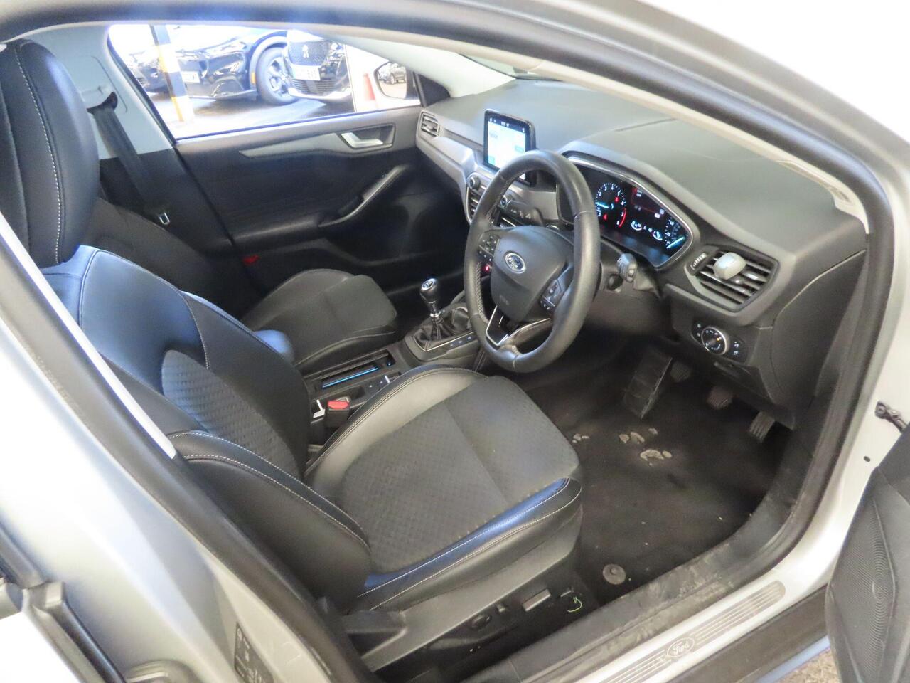 Ford Focus YT19RWD