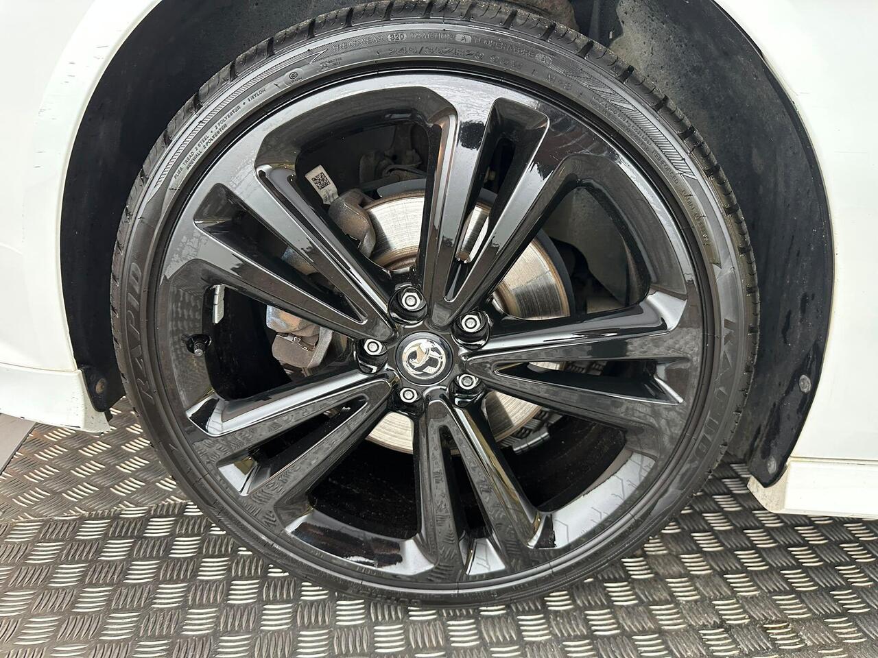 Vauxhall Insignia BF17CKL