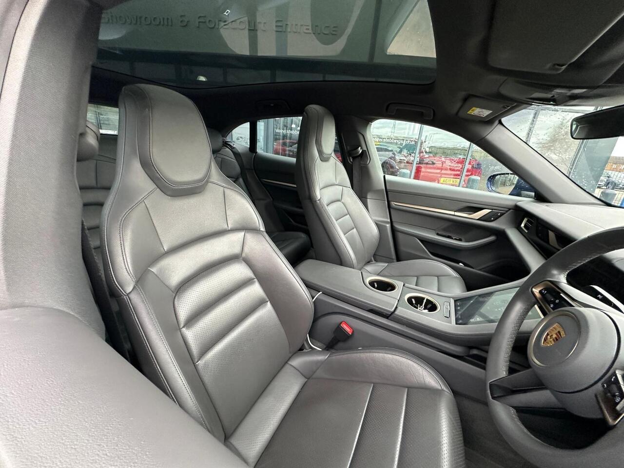 Porsche Taycan LB22MVG