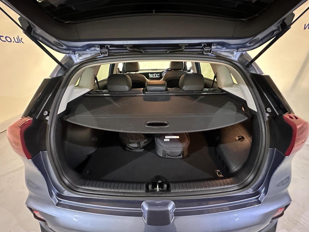 Kia Niro MA70CJJ