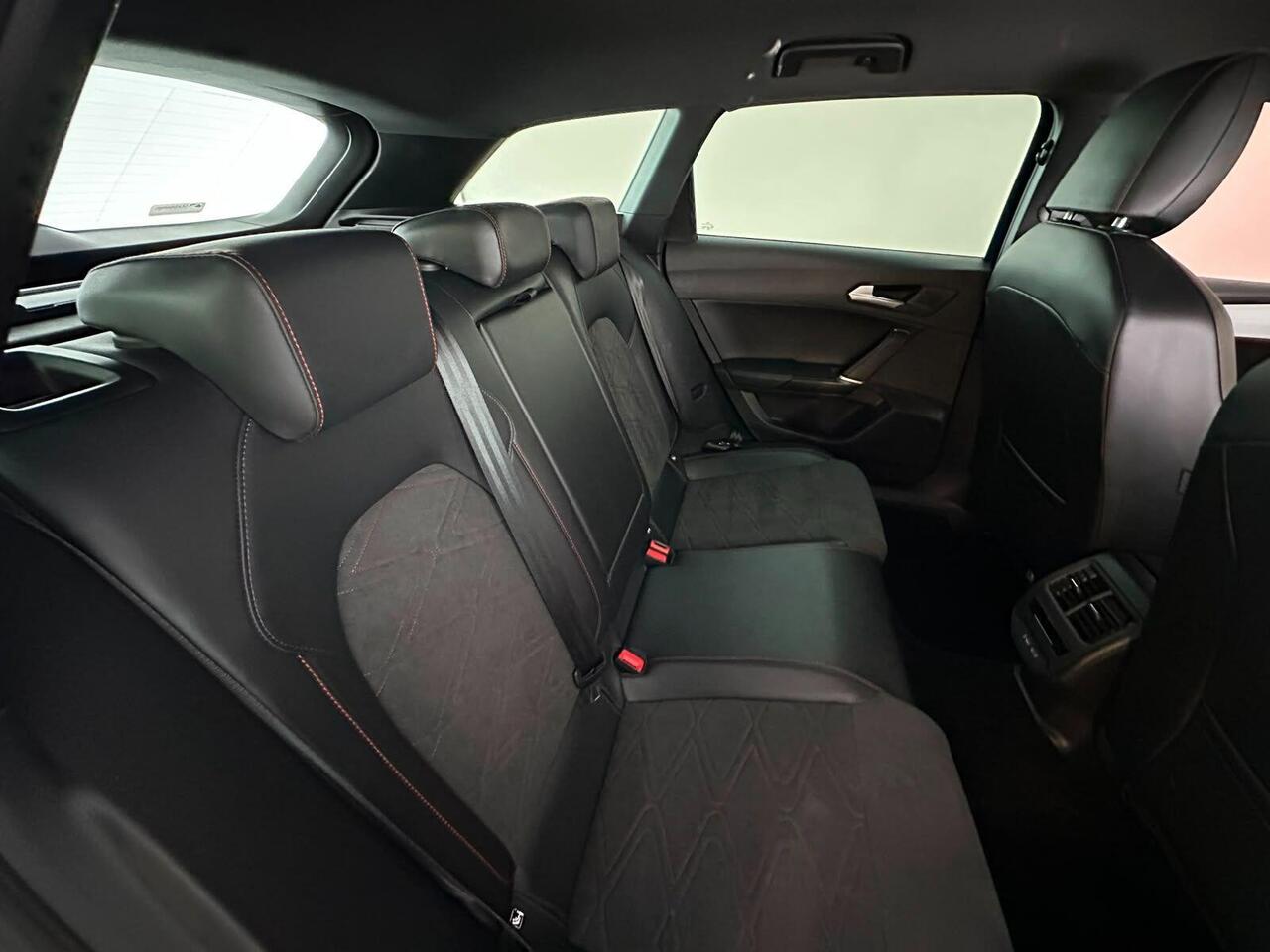 SEAT Leon LL72FWU
