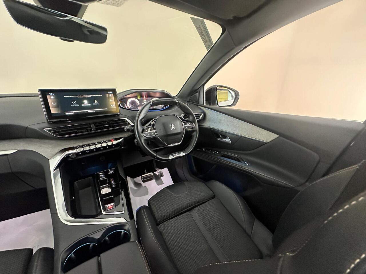 Peugeot 5008 DL23VUJ