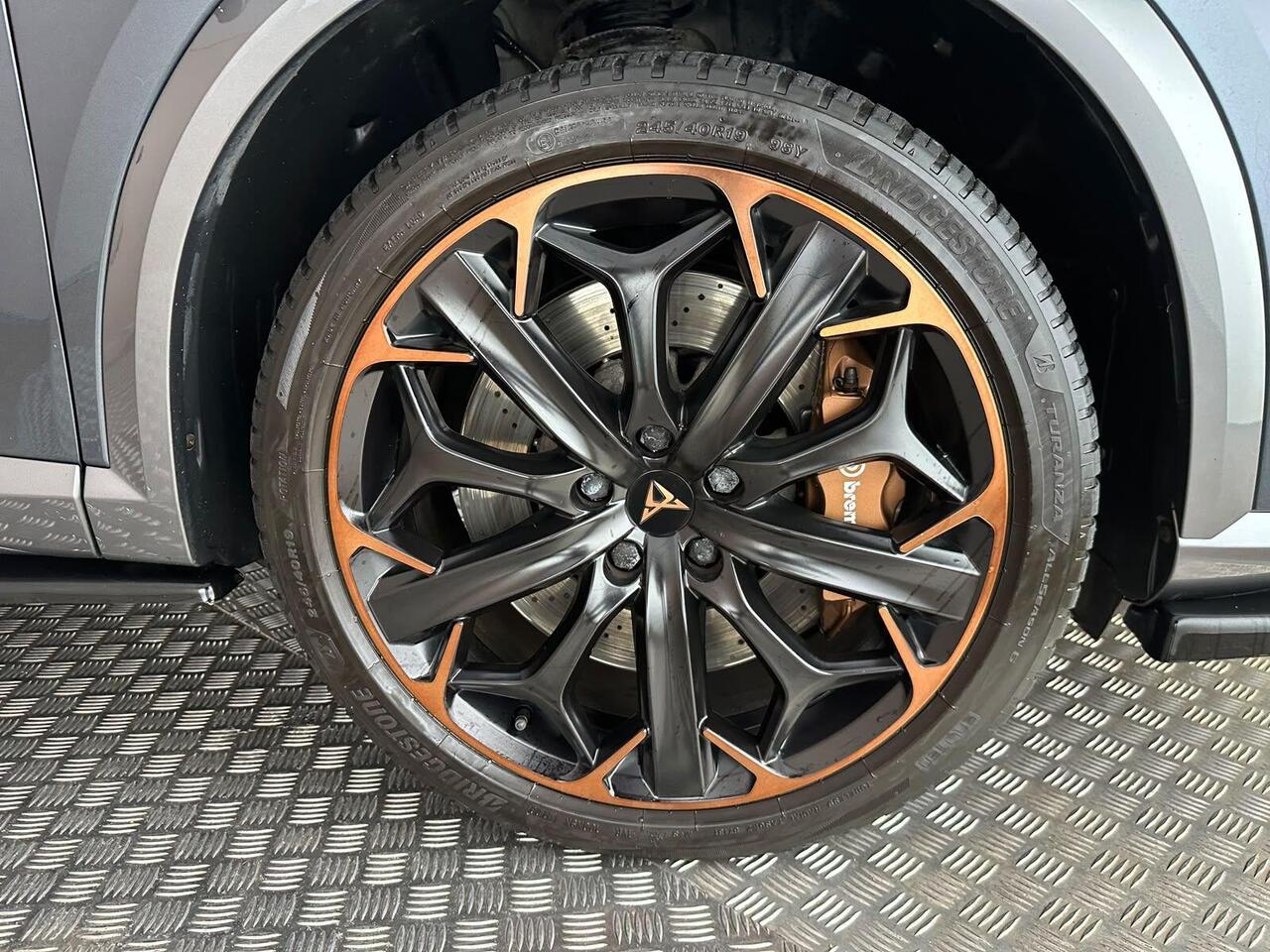 CUPRA Formentor YF71CBV