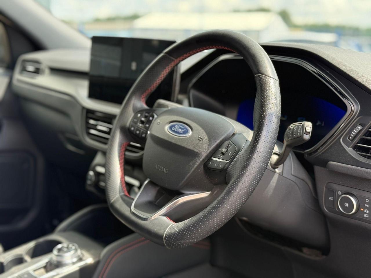 Ford Kuga EK24OKP