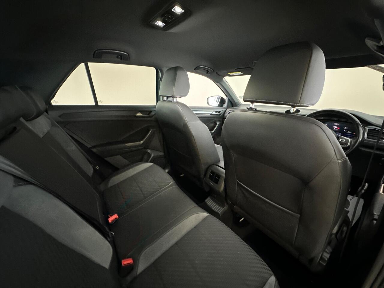 Volkswagen T-Roc VO69HNL