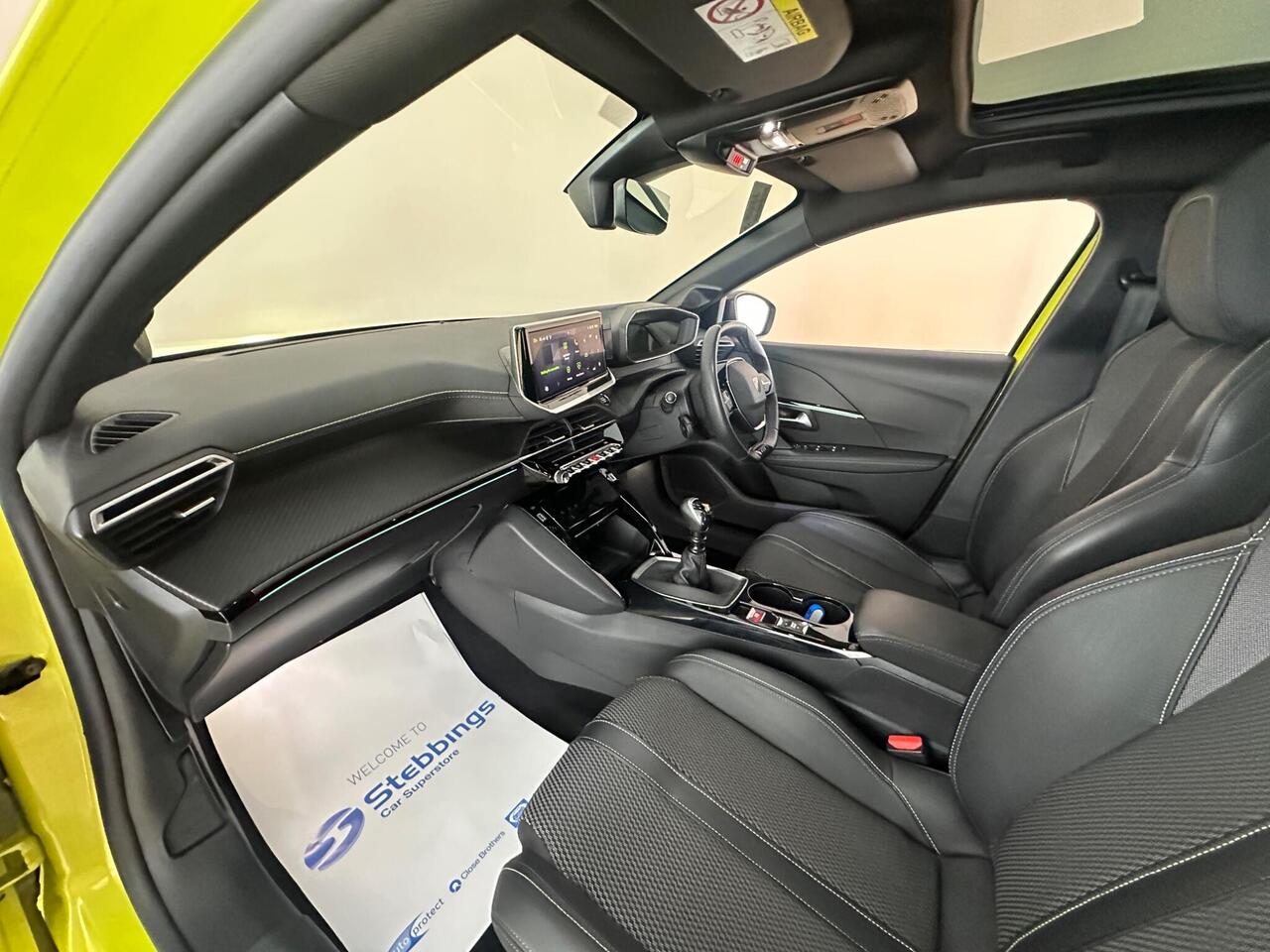 Peugeot 208 FL24CFM