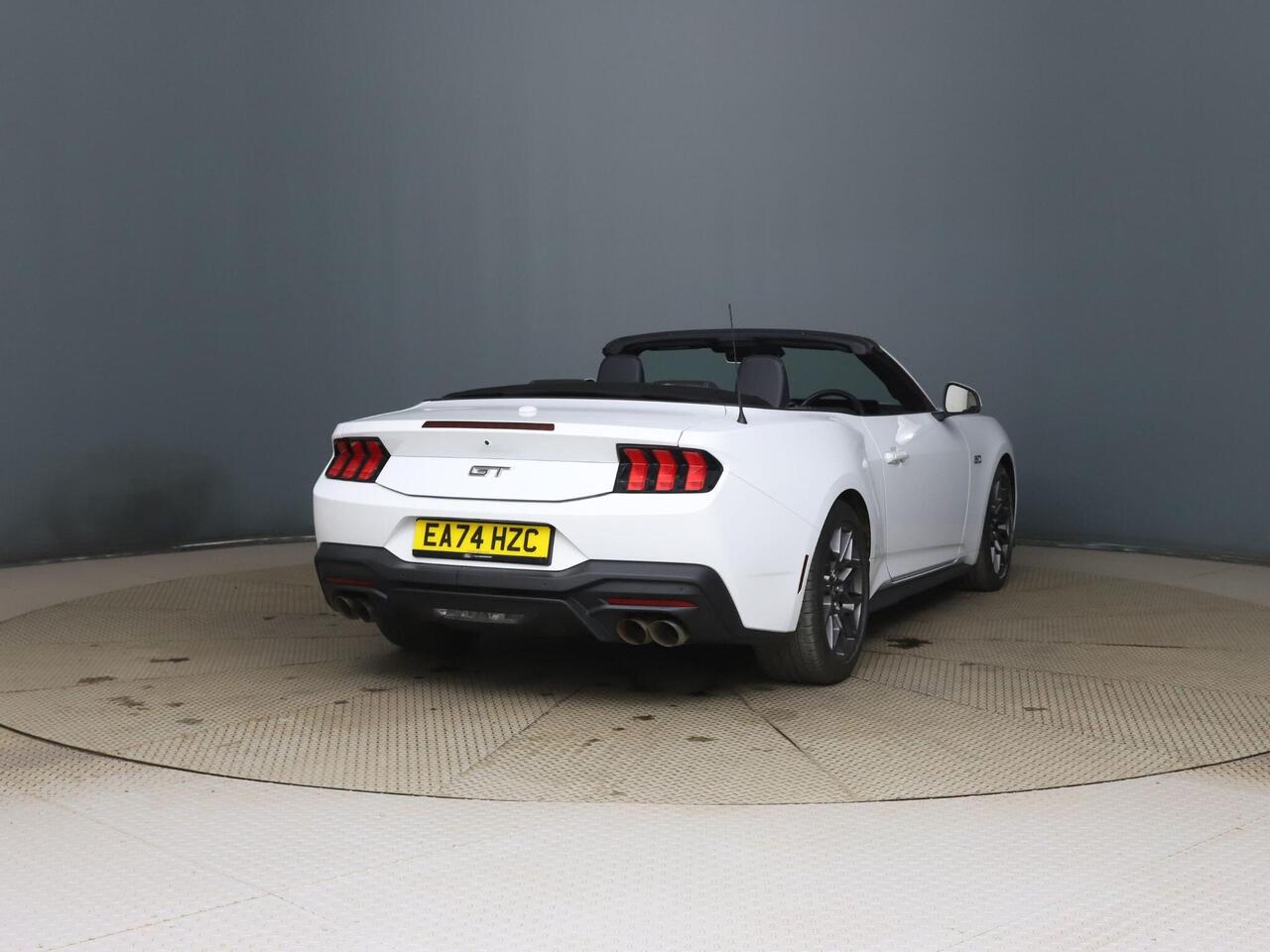 Ford Mustang EA74HZC