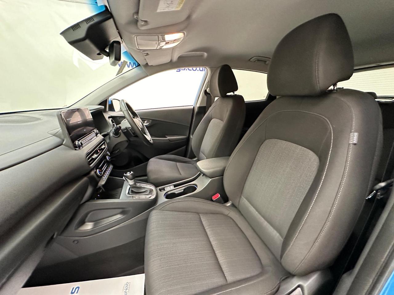 Hyundai KONA DU71YMC