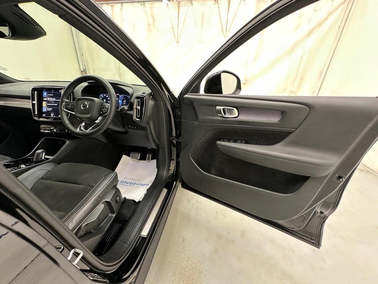Volvo XC40 YT22VKE