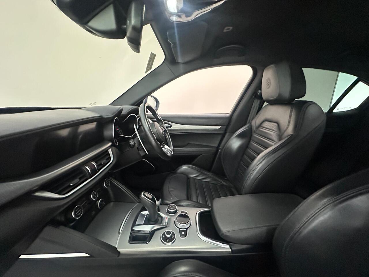 Alfa Romeo Stelvio SR70GHX