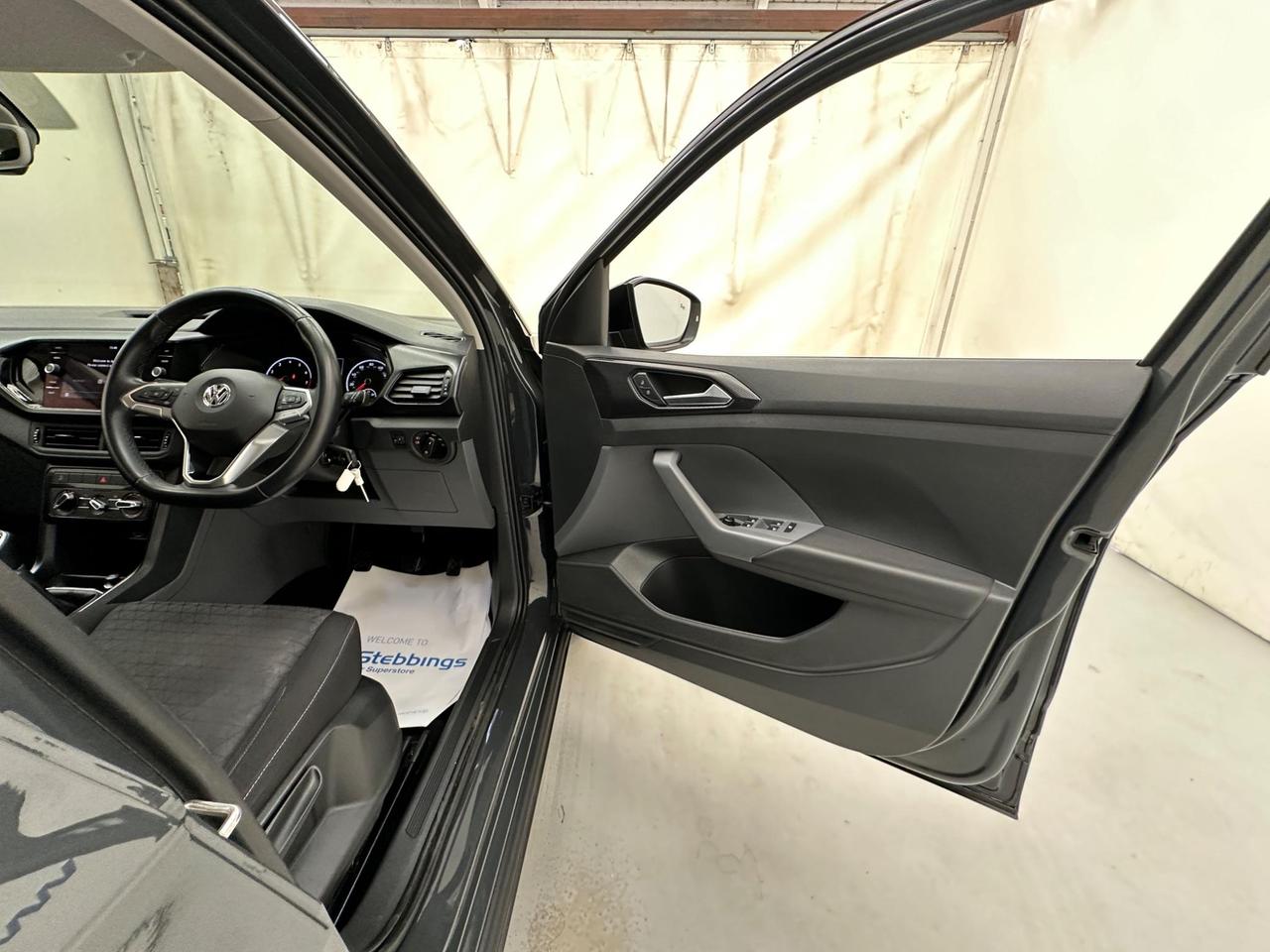 Volkswagen T-Cross RY19MVX