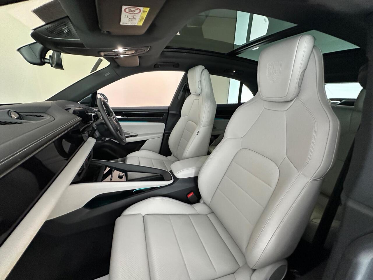 Porsche Macan AK74OLX
