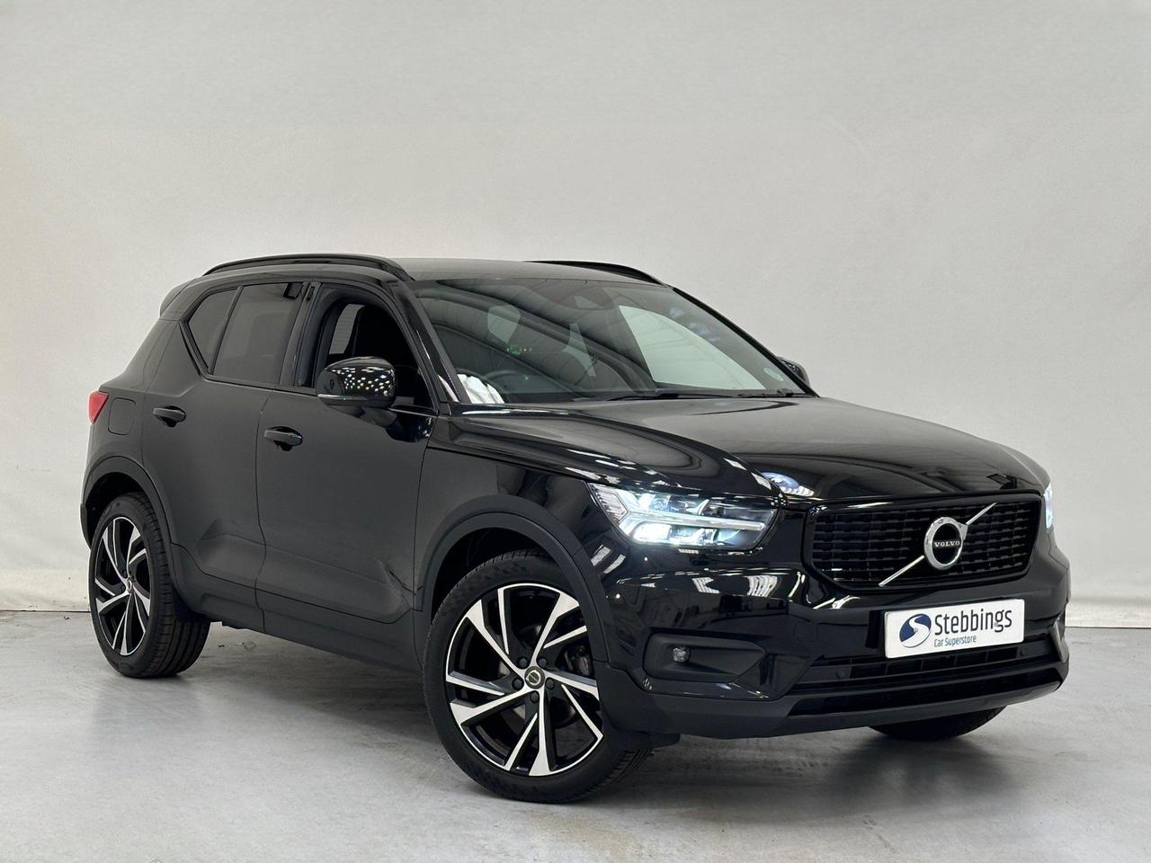 Volvo XC40 YM70MTZ