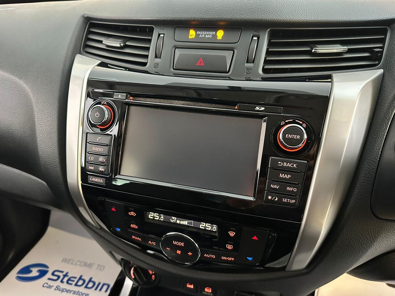 Nissan Navara WJ68YNW