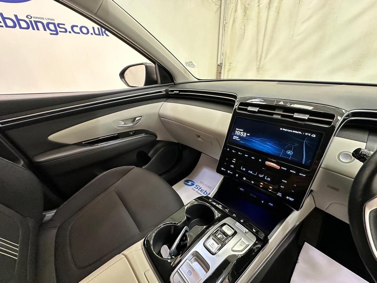 Hyundai TUCSON ET21OOW