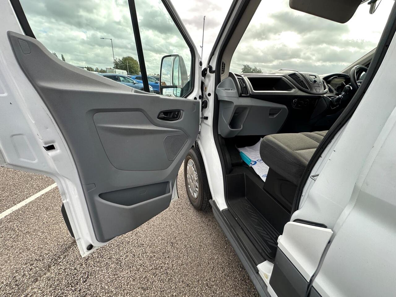 Ford Transit BG14TXN