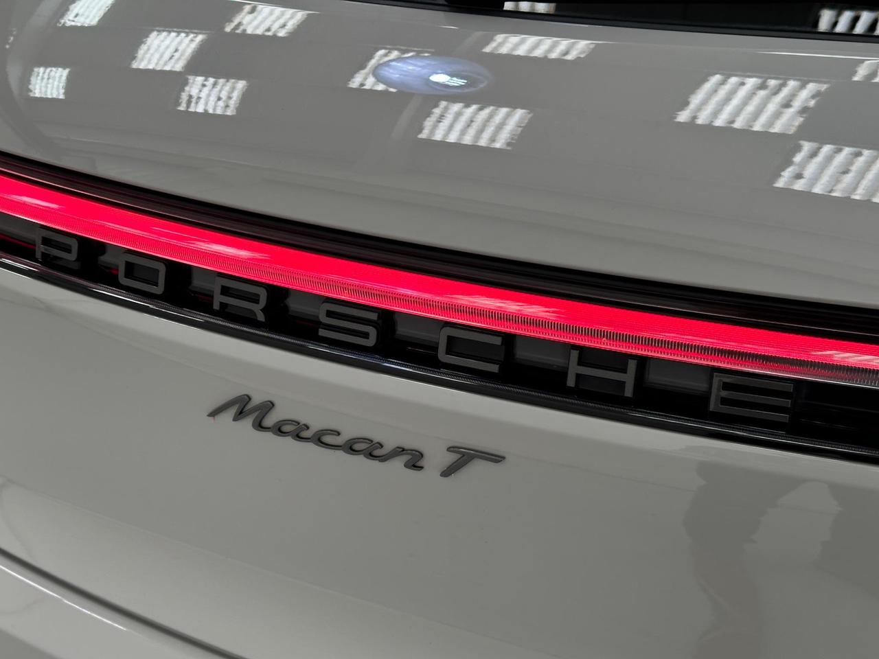 Porsche Macan SM22PHN