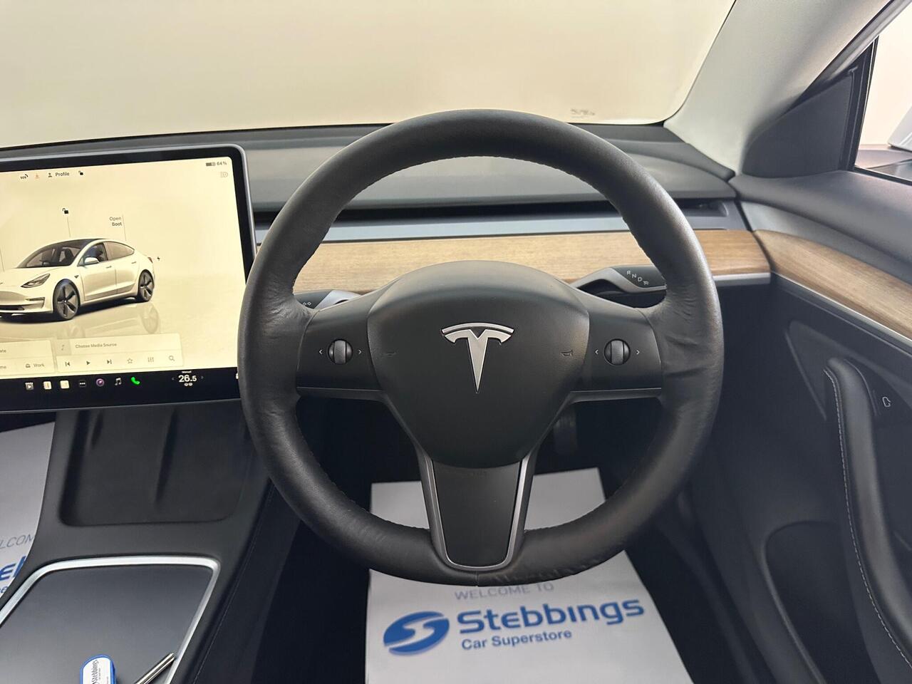Tesla Model 3 AF72UVC
