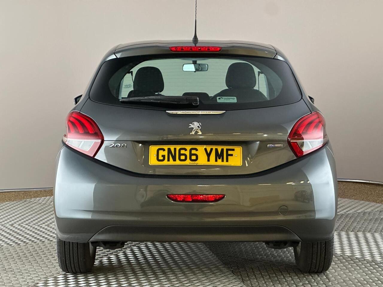 Peugeot 208 GN66YMF