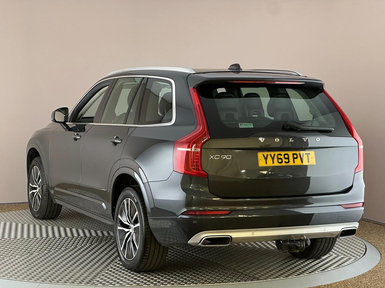 Volvo XC90 YY69PVT
